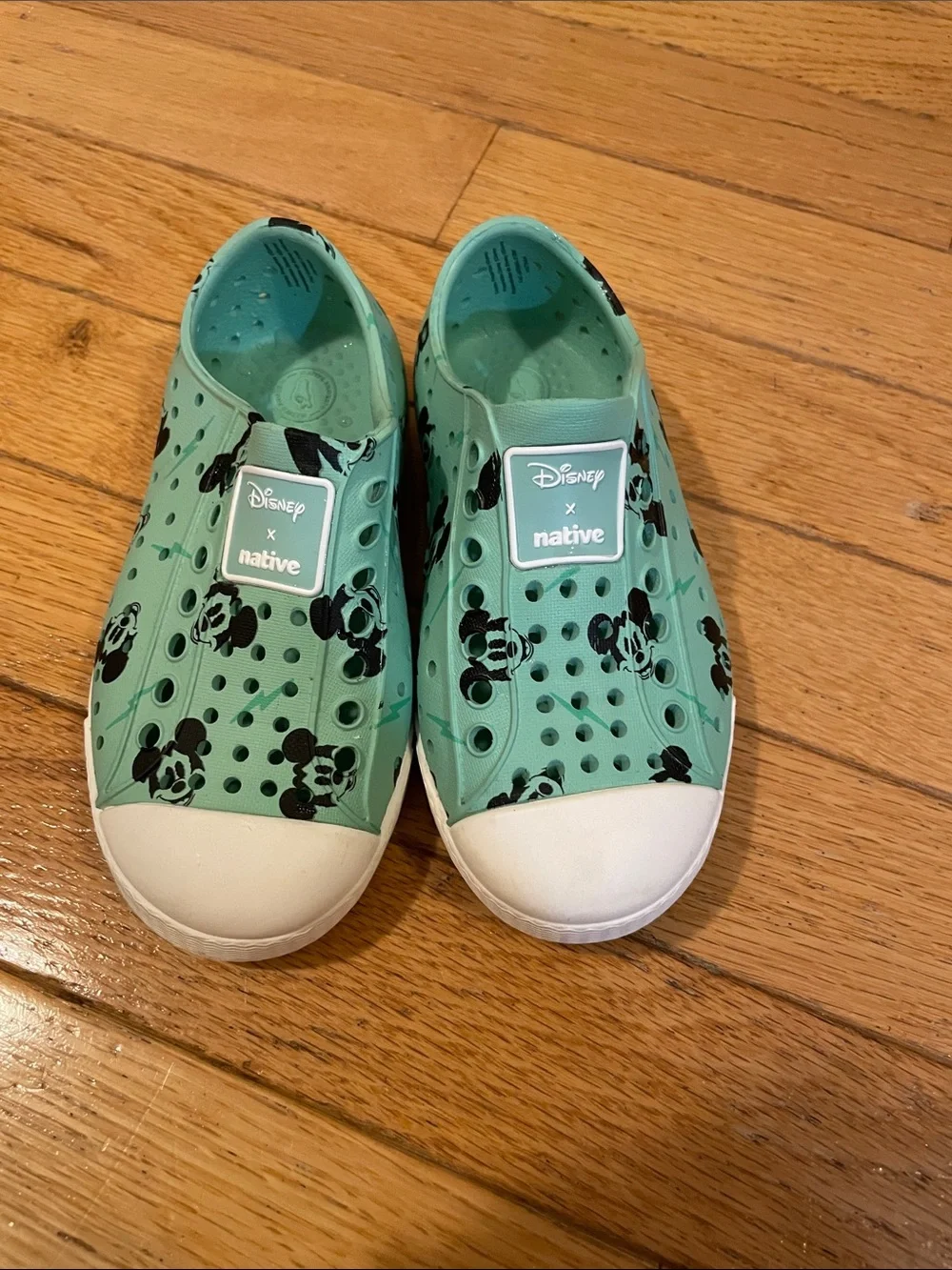 Native Shoes Little Kids Mint Green Mickey Slip-On Sneakers